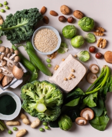 Verduras e oleoginosas espalhadas