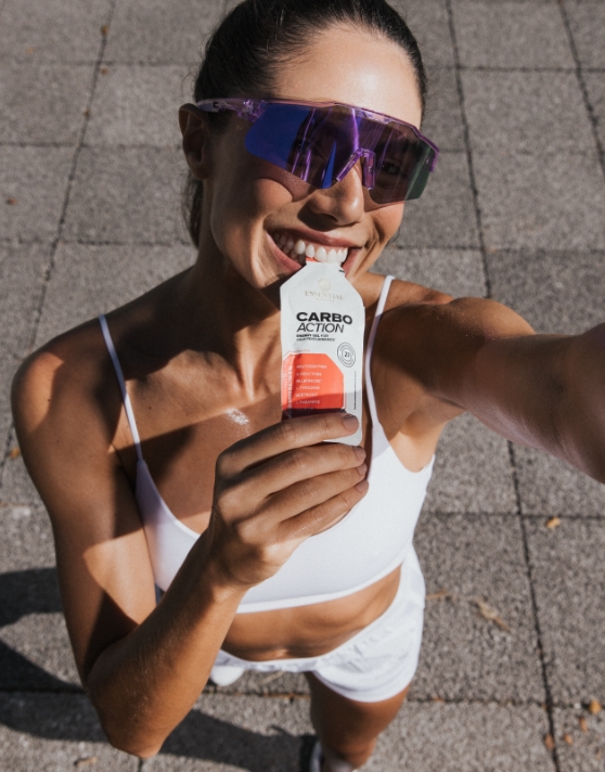 Atleta consumido Carbo Action Essential Nutrition