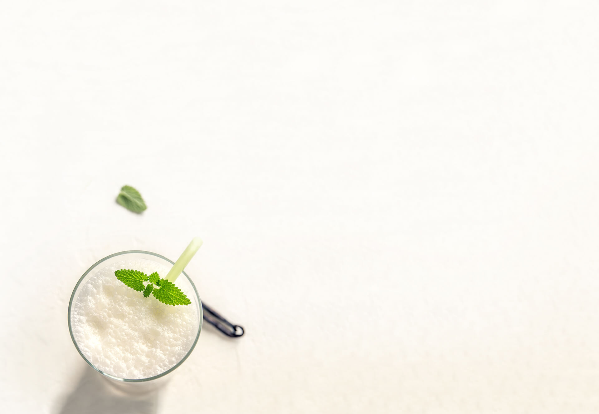 Vanilla Whey é a combinação de whey protein hidrolisado e isolado, peptídeos de colágeno e baunilha