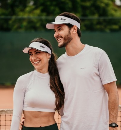 Casal com viseira i am essential
